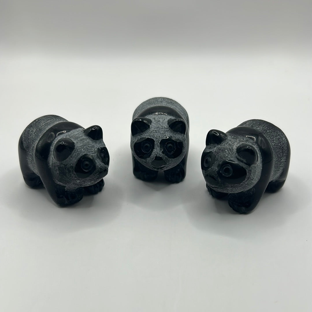 Panda de obsidiana negra